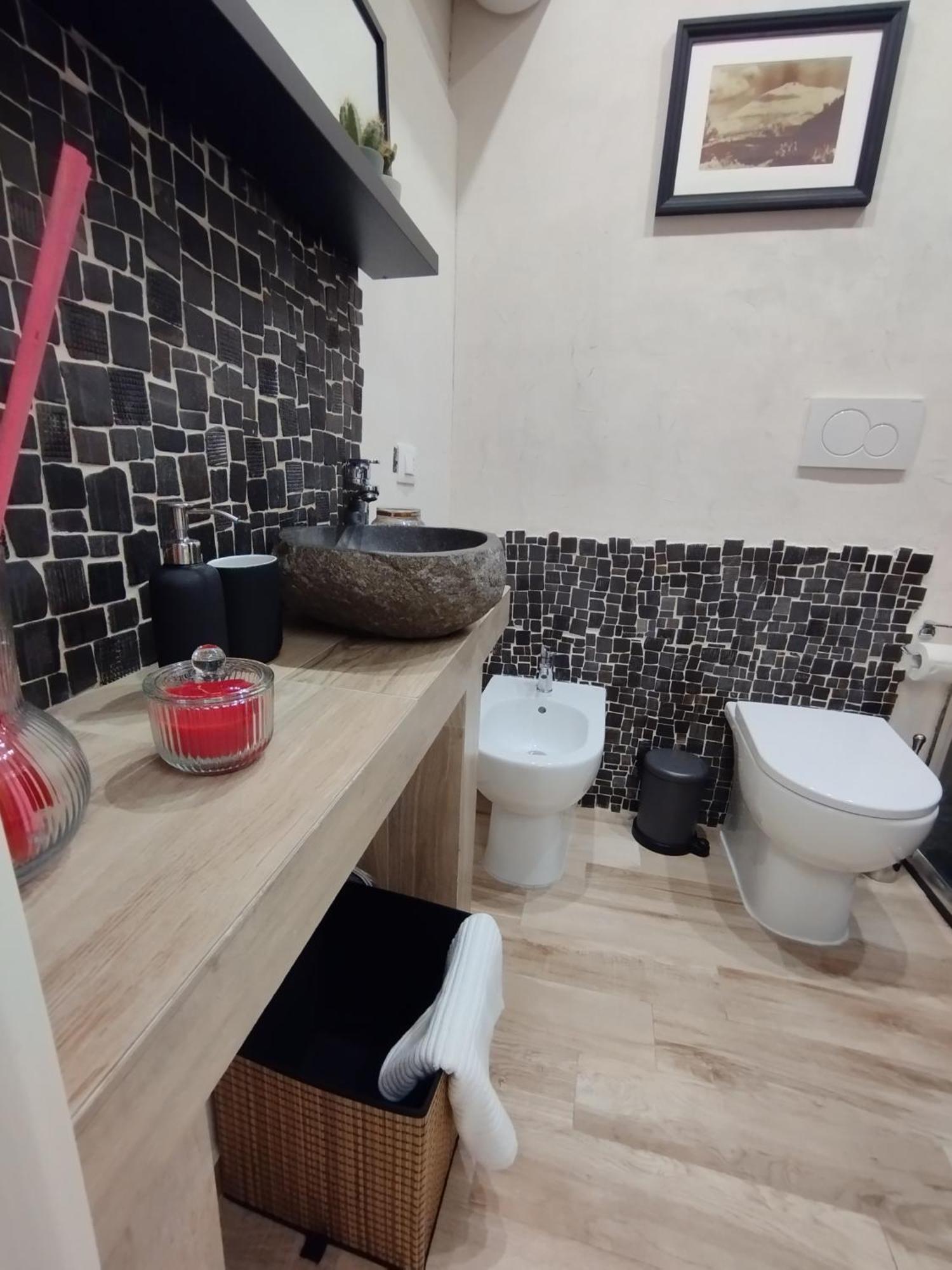 Appartamento La Casa Nel Cortile Catania Esterno foto